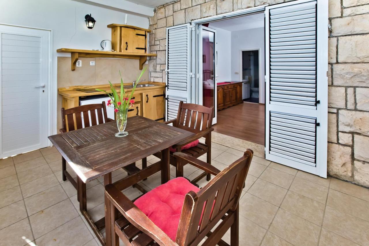 Apartments Villa Marcelina Hvar Town Exterior foto